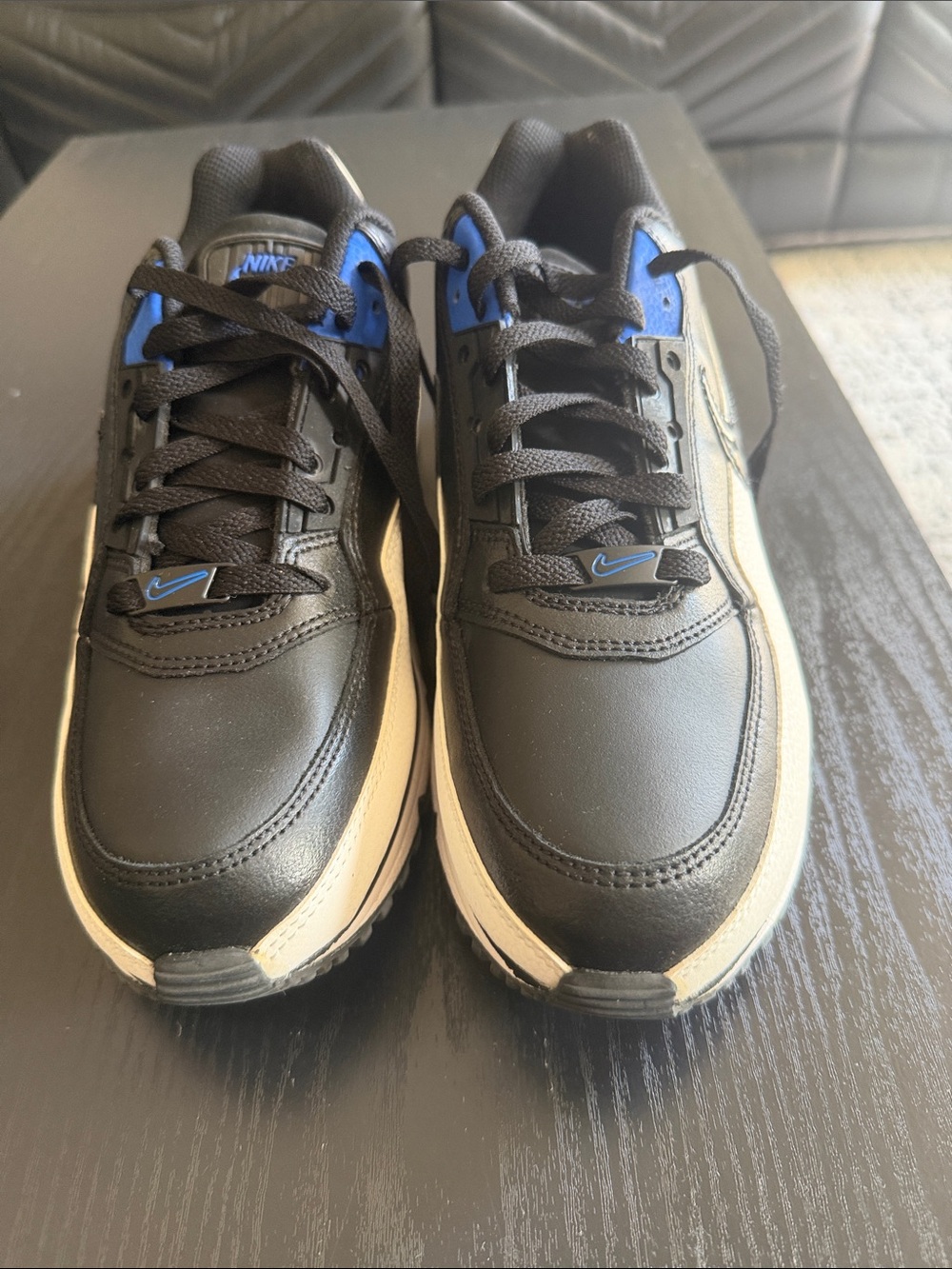 Nike Air Max Men’s Low-Top Sneakers — Black, White & Blue - Picture 4 of 4